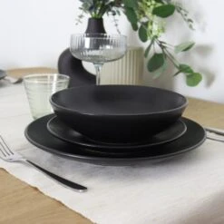 OTIX Ontbijtborden Bordenset Van 12 Stuks 21cm Zwart Aardewerk IVY 12 OTIX Ontbijtborden Bordenset Van 12 Stuks 21cm Zwart Aardewerk IVY -Luxe Servieswinkel 2b65eaf573a4442292650604cde19e15