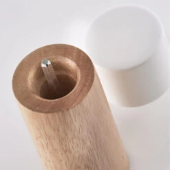 Zeller Pepermolen Of Zoutmolen - Hout - Witte Dop - 15 Cm -Luxe Servieswinkel f1ba5b2d3f7645a29babf6713115d069